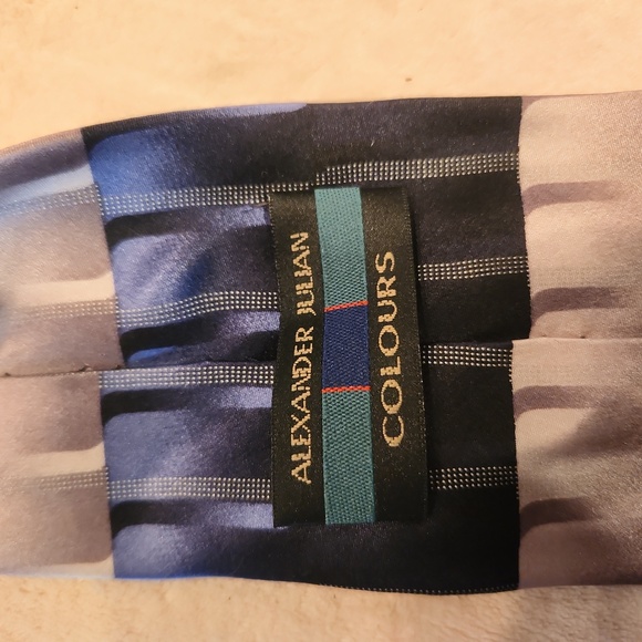 Men's tie - Picture 3 of 6